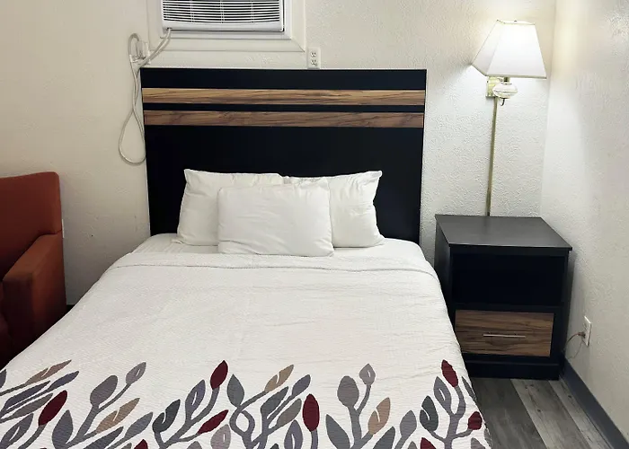 Magnuson Motel *